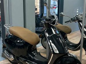 SCOOTER VESPA PRIMAVERA 125 - CONCESSION OUVERT SAMEDI MATIN