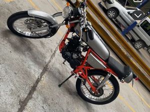 MOTO SUZUKI SKYTEAM ACE