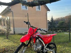 125 CRF