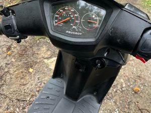 SCOOTER PEUGEOT KISBEE