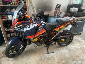 KTM 1050 ADVENTURE