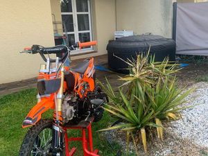 DIRT BIKE / ÉDITION PROFESSIONNELLE PRO BIKE 125 CM3 / SEMI AUTOMATIQUE / ÉTAT NEUVE / UTILISER 3 FOIS /