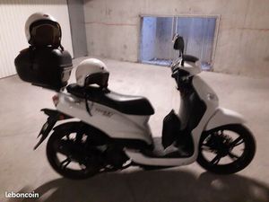 PEUGEOT TWEET 125-ANNÉE 2022-7000 KM