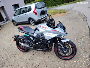 SUZUKI GSXS KATANA S