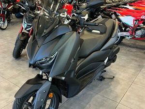 YAMAHA XMAX 125