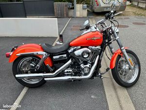 HARLEY DAVIDSON DYNA SUPER GLIDE SÉRIE LIMITÉE ÉTAT NEUF 8700KM