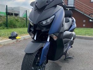 YAMAHA XMAX 300