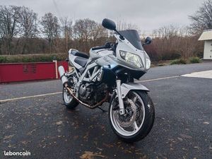 SUZUKI 650 SVS A2
