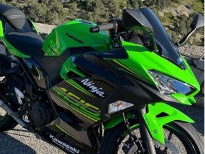 KAWASAKI NINJA 400