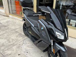 BMW C ÉVOLUTION SCOOTER ÉLECTRIQUE
