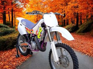 YAMAHA YZ 125 – MOTEUR 3H – RÉNOVATION COMPLÈTE