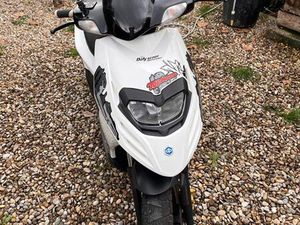 VEND SCOOTER PIAGGIO TYPHOON