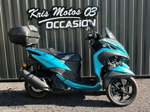 YAMAHA TRICITY 125 2017 125 CM3 | SCOOTER | 1 700 KM | BLEU | 03300 CREUZIER LE VIEUX