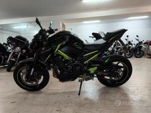 KAWASAKI Z 900