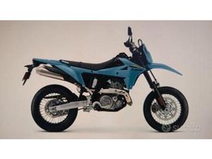 SUZUKI DR 400 SUZUKI DR 400 SM MOTARD 2025 ABS