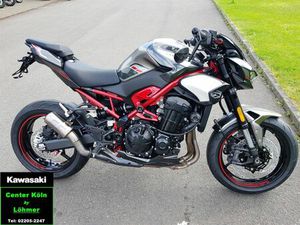 KAWASAKI Z900 UMBAU MIT SC-PROJECT