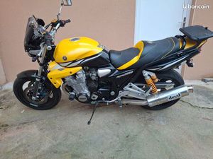 YAMAHA XJR 1300