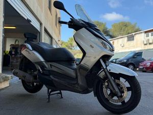 XMAX 250