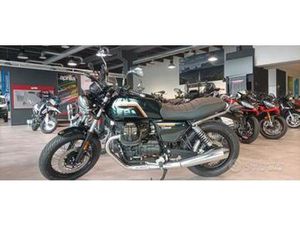 MOTO GUZZI V7 SPECIAL NERO SMERALDO