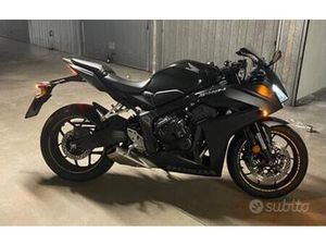 HONDA CBR 650R E-CLUTCH 2024