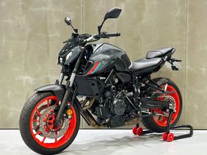 YAMAHA MT-07
