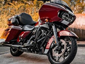 HARLEY-DAVIDSON ROAD GLIDE SPECIAL 114 MIT JEKILL & HYDE
