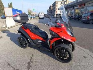 QUADRO QUADRO 4 QUADRO 4