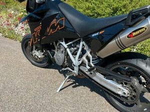 KTM 950 SUPERMOTO