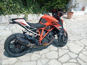 KTM 1290 SUPER DUKE R