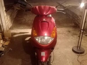 SCOOTER PEUGEOT VIVACITY