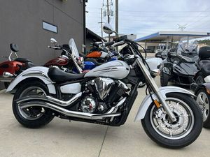 2009 YAMAHA V STAR 1300