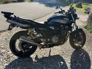 YAMAHA XJR 1300