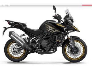 QJ MOTOR SRT 900 SX MIT KOFFERSYSTEM