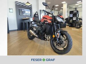 TRIUMPH STREET TRIPLE R AB SOFORT VERFÜGBAR 4J. GARANTIE