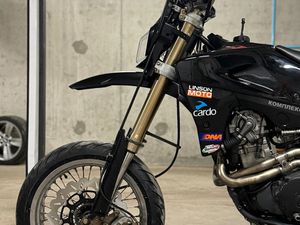 HUSQVARNA SM SM570R →