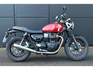 TRIUMPH STREET TWIN FOR SALE IN WEST BYFLEET