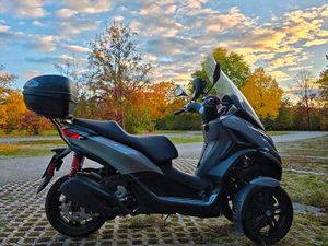 PIAGGIO MP3 300 HPE SPORT