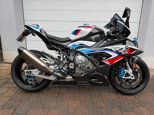 BMW M1000RR COMPETITION