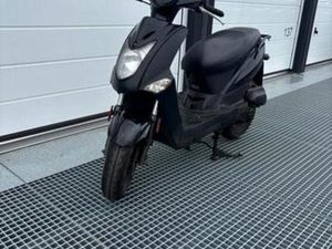 KYMCO AGILITY 50 - 2017 - 7.000 KM - GEEL KENTEKEN — SCOOTERS | KYMCO — MARKTPLAATS