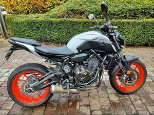 ② YAMAHA MT07 ICE FLUO / 2019 / 9000KM
