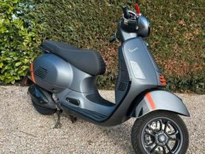 VESPA GTS 300 SUPERSPORT HPE 2024 KEYLESS GO GARANTIE — MOTOREN | PIAGGIO — MARKTPLAATS