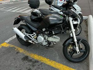MOTO DUCATI MONSTER 600