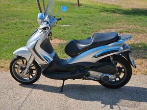 PIAGGIO - BEVERLY TOURER 250IE