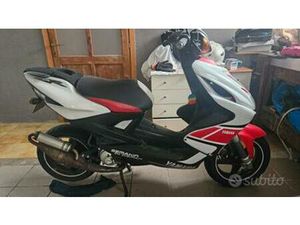 YAMAHA AEROX 50 - 2012