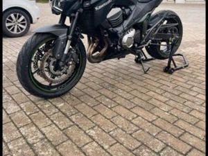 KAWASAKI Z800