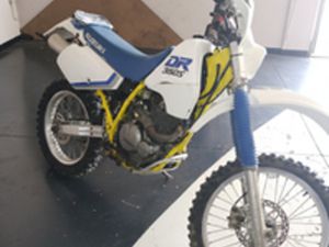 SUZUKI DR350