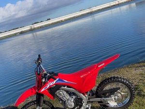 125 CRF