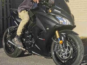 2016 SUZUKI GSX-S1000F