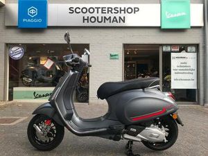 ② VESPA SPRINT S 125 CC GRIGIO TRAVOLGENTE (NR. 210)