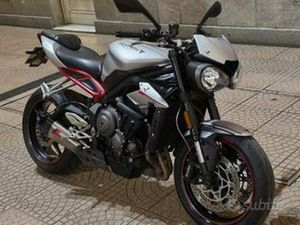 TRIUMPH STREET TRIPLE R